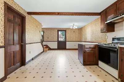 250 E. Lothrop Street, Beverly, MA 01915 - Photo 9