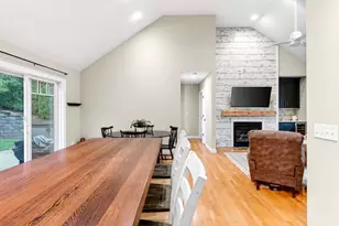276 Pheasant Hill Cir, Barnstable, MA 02635 - Photo 19