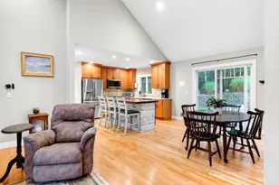 276 Pheasant Hill Cir, Barnstable, MA 02635 - Photo 11