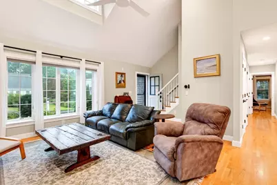 276 Pheasant Hill Cir, Barnstable, MA 02635 - Photo 7