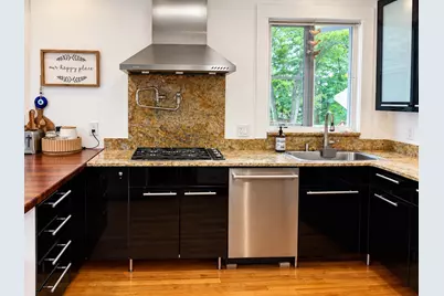 429-431 Parker St #431, Newton, MA 02459 - Photo 9
