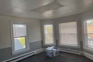 40 W Broadway, Derry, NH 03038 - Photo 3