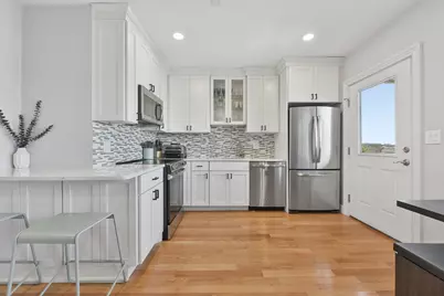 214-216 E Eagle St #5A, Boston, MA 02128 - Photo 3