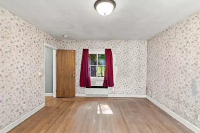 140 S Main St, Bellingham, MA 02019 - Photo 13