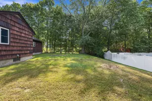 140 S Main St, Bellingham, MA 02019 - Photo 27