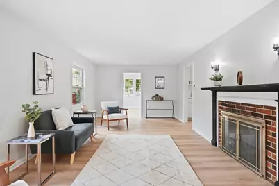 48 Dana St, Springfield, MA 01104 - Photo 9