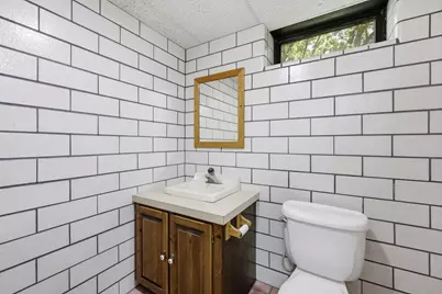 227 Telegraph Ave, Chicopee, MA 01020 - Photo 33