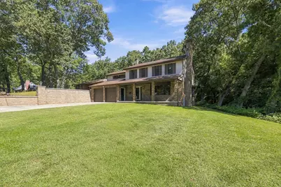 227 Telegraph Ave, Chicopee, MA 01020 - Photo 1