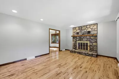 227 Telegraph Ave, Chicopee, MA 01020 - Photo 5
