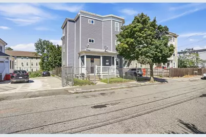 33 Park St, Brockton, MA 02301 - Photo 1