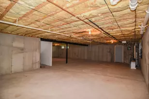 5 Village Ln, Methuen, MA 01844 - Photo 37