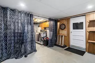15 Farrin St, Boston, MA 02136 - Photo 13