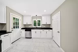 142 May St, North Attleboro, MA 02760 - Photo 3