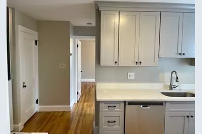 16 Farrell Street #1-Right, Quincy, MA 02169 - Photo 3
