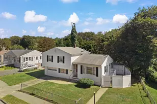 135 Cherry St, Gloucester, MA 01930 - Photo 1