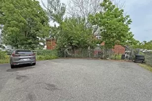255 Liberty St, Lowell, MA 01851 - Photo 7