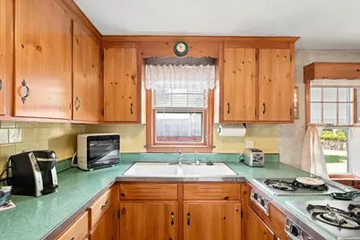 61 Clayton Ave., Methuen, MA 01844 - Photo 11
