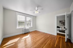 2039 Commonwealth Ave, Boston, MA 02135 - Photo 23