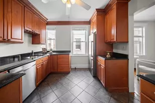 2039 Commonwealth Ave, Boston, MA 02135 - Photo 13