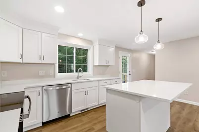 4 Lady Bug Ln, Plymouth, MA 02360 - Photo 13