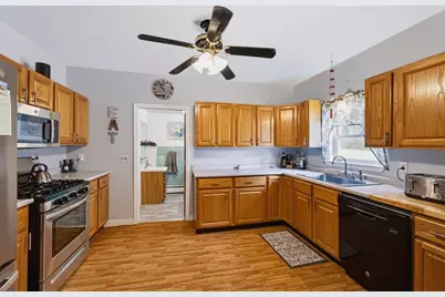 71 Wilson St, Haverhill, MA 01832 - Photo 15