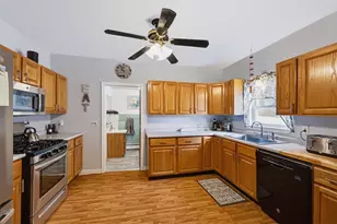 71 Wilson St, Haverhill, MA 01832 - Photo 15
