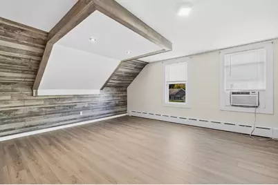 950 Glen St, New Bedford, MA 02745 - Photo 3