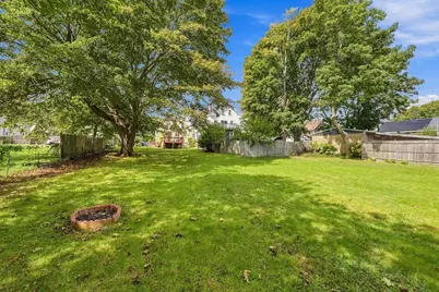 326 Cedar St, New Bedford, MA 02740 - Photo 9