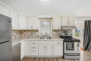 462 Concord St, Rockland, MA 02370 - Photo 9