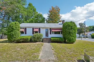 462 Concord St, Rockland, MA 02370 - Photo 1