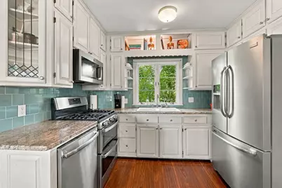 252 Main Street, Fairhaven, MA 02719 - Photo 17