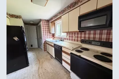 163 Whittier Meadows Drive #163, Amesbury, MA 01913 - Photo 9