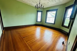 42 Nichols St, Chelsea, MA 02150 - Photo 5