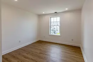 247 Pitman St, Fall River, MA 02723 - Photo 13