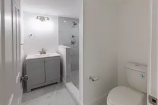 247 Pitman St, Fall River, MA 02723 - Photo 17