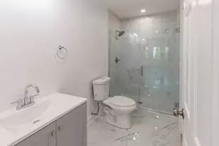 247 Pitman St, Fall River, MA 02723 - Photo 11
