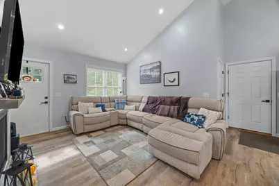 4 McCarthy Road, North Brookfield, MA 01535 - Photo 5