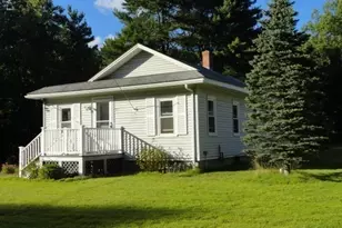 321 Main St, Townsend, MA 01469 - Photo 1