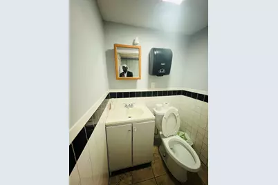 229 Chestnut St, Chelsea, MA 02150 - Photo 11
