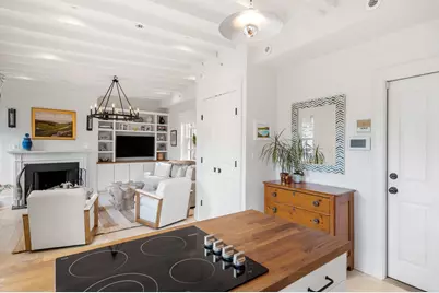 5 West Hill Place #D, Boston, MA 02114 - Photo 5
