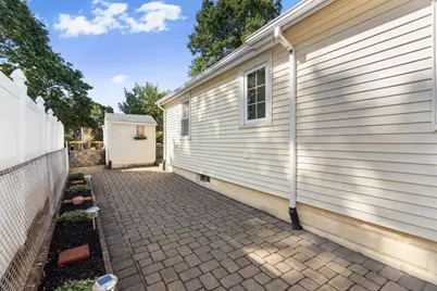 75 Park Ave, Medford, MA 02155 - Photo 23