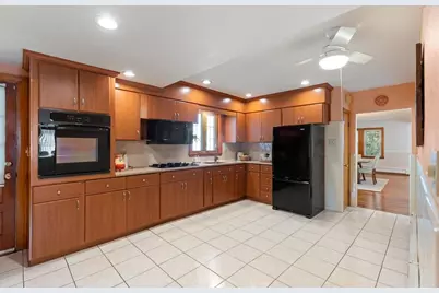 75 Park Ave, Medford, MA 02155 - Photo 11
