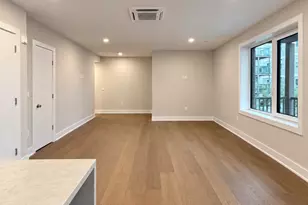 804 E 7th St, Boston, MA 02127 - Photo 5