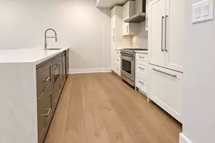 804 E 7th St, Boston, MA 02127 - Photo 7