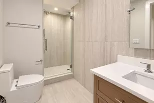 804 E 7th St, Boston, MA 02127 - Photo 13
