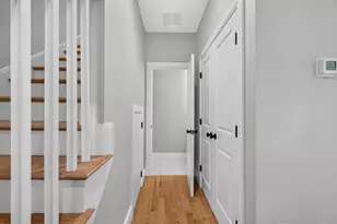 123-125 Centre St, Boston, MA 02124 - Photo 9