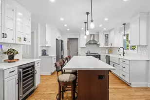 101 Diniz Dr, Raynham, MA 02767 - Photo 13
