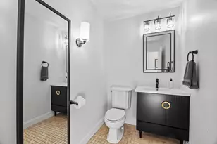 101 Diniz Dr, Raynham, MA 02767 - Photo 23