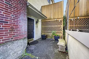 42 Epping St, Lowell, MA 01852 - Photo 29