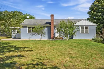 107 South St, East Brookfield, MA 01515 - Photo 1
